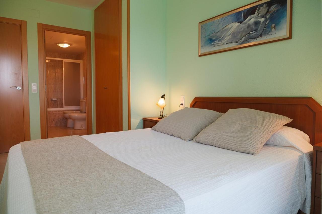 Uhc Village Park Apartments Salou Exterior photo