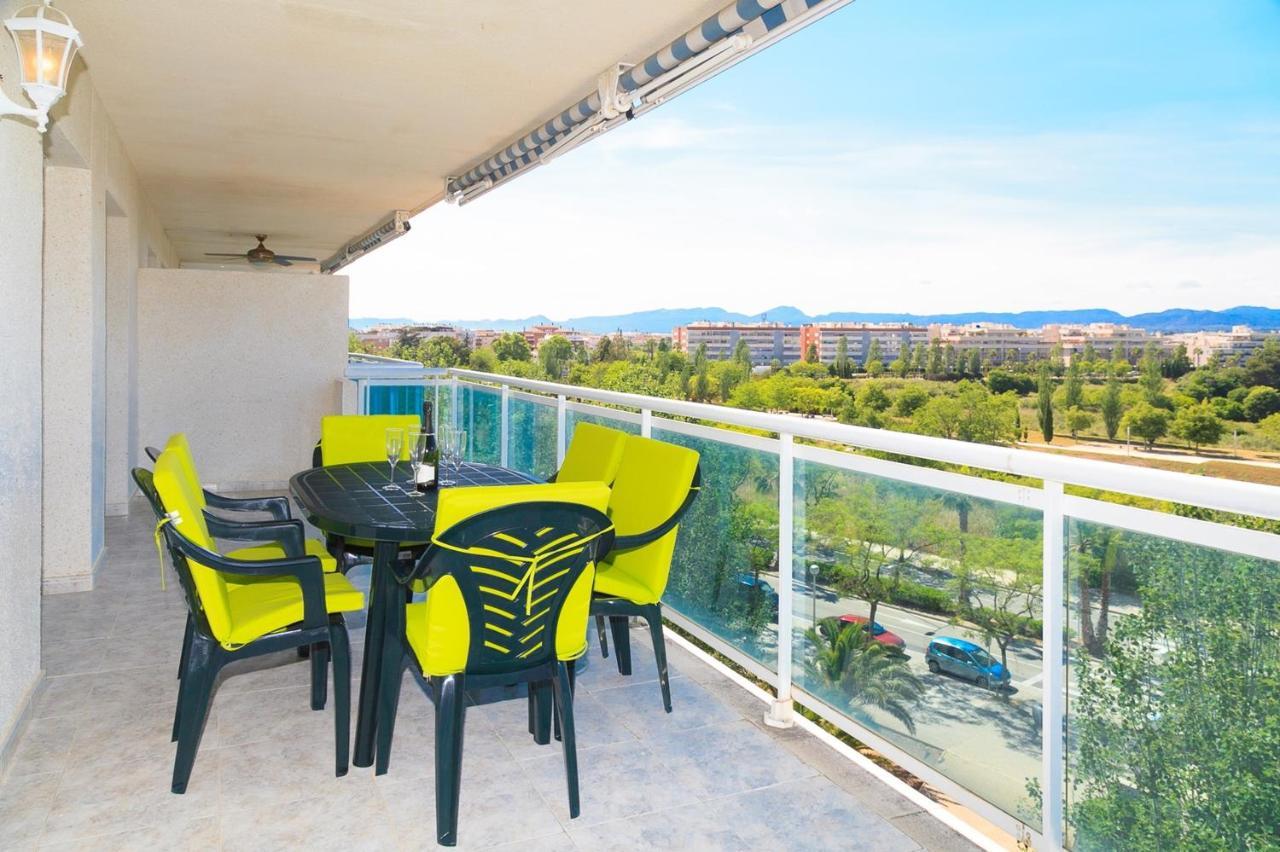 Uhc Village Park Apartments Salou Exterior photo