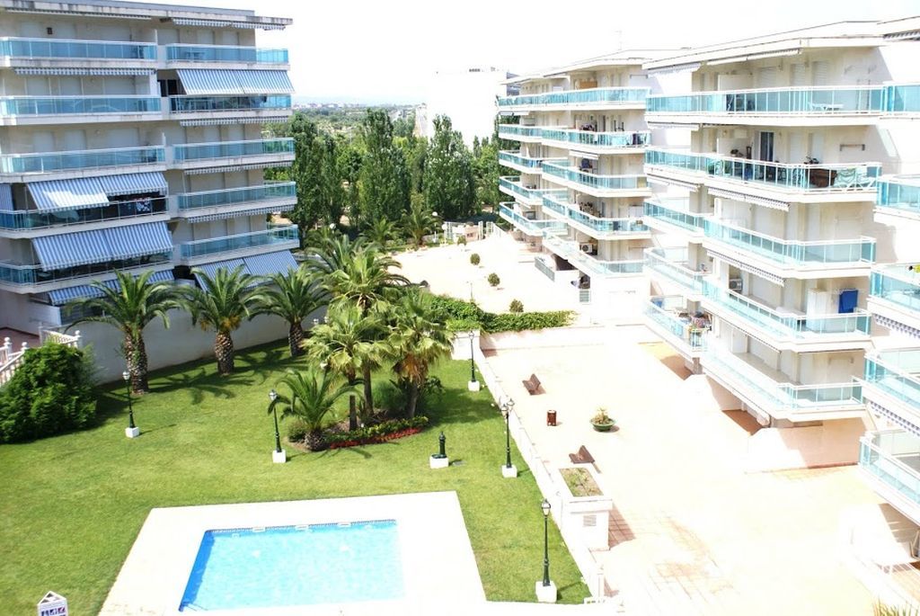 Uhc Village Park Apartments Salou Exterior photo